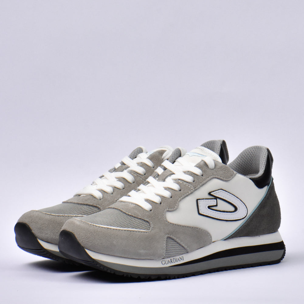 Alberto Guardiani \ AGM009207