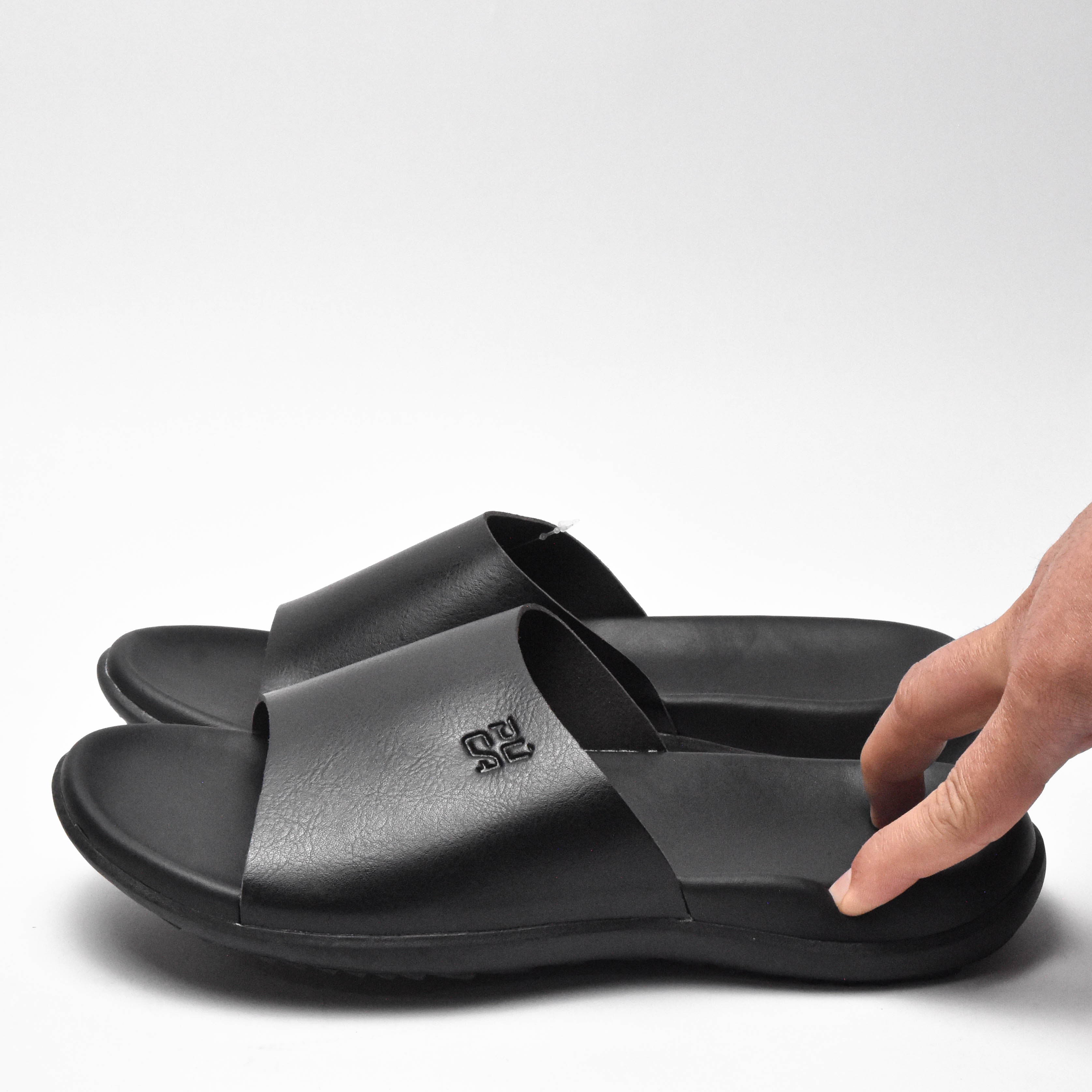 PUCA MEN SPORT SLIPPERS CRATER BLACK 10933