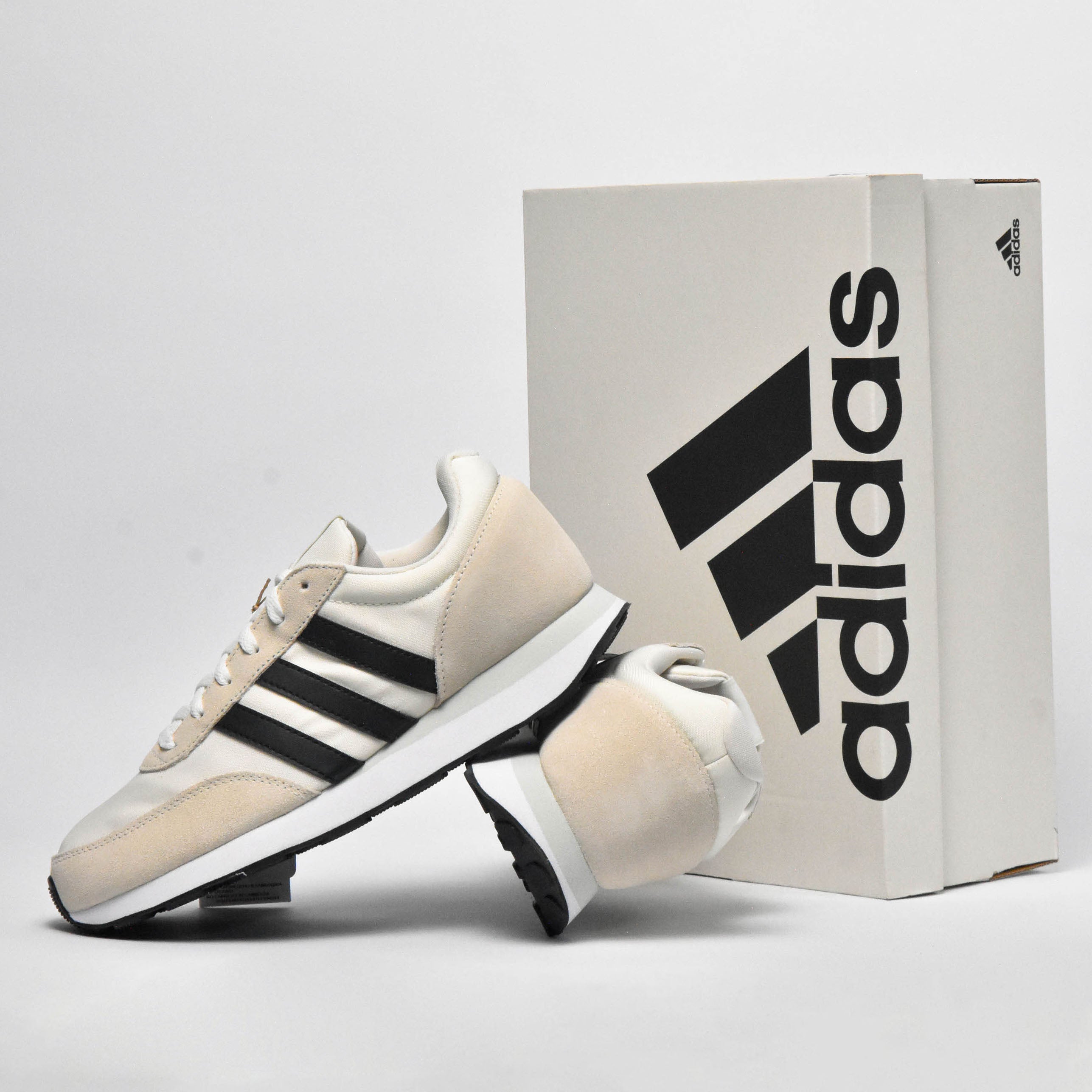 ADIDAS RUN 60s 3.0  IE3808