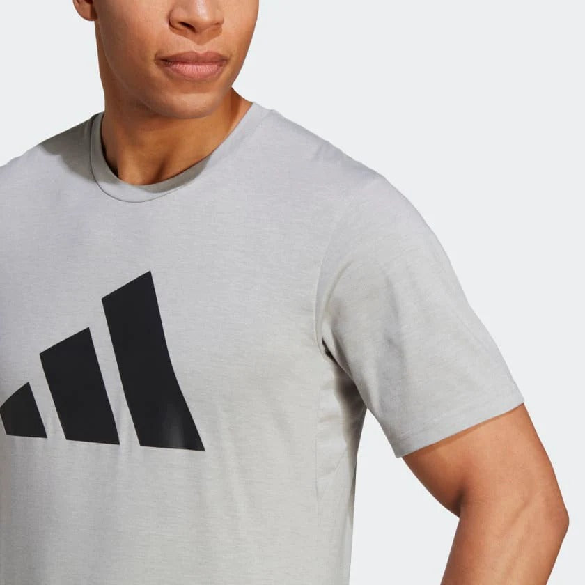ADIDAS TRAIN ESSENTIALS FEELREADY LOGO TRAINING Tee IB8276