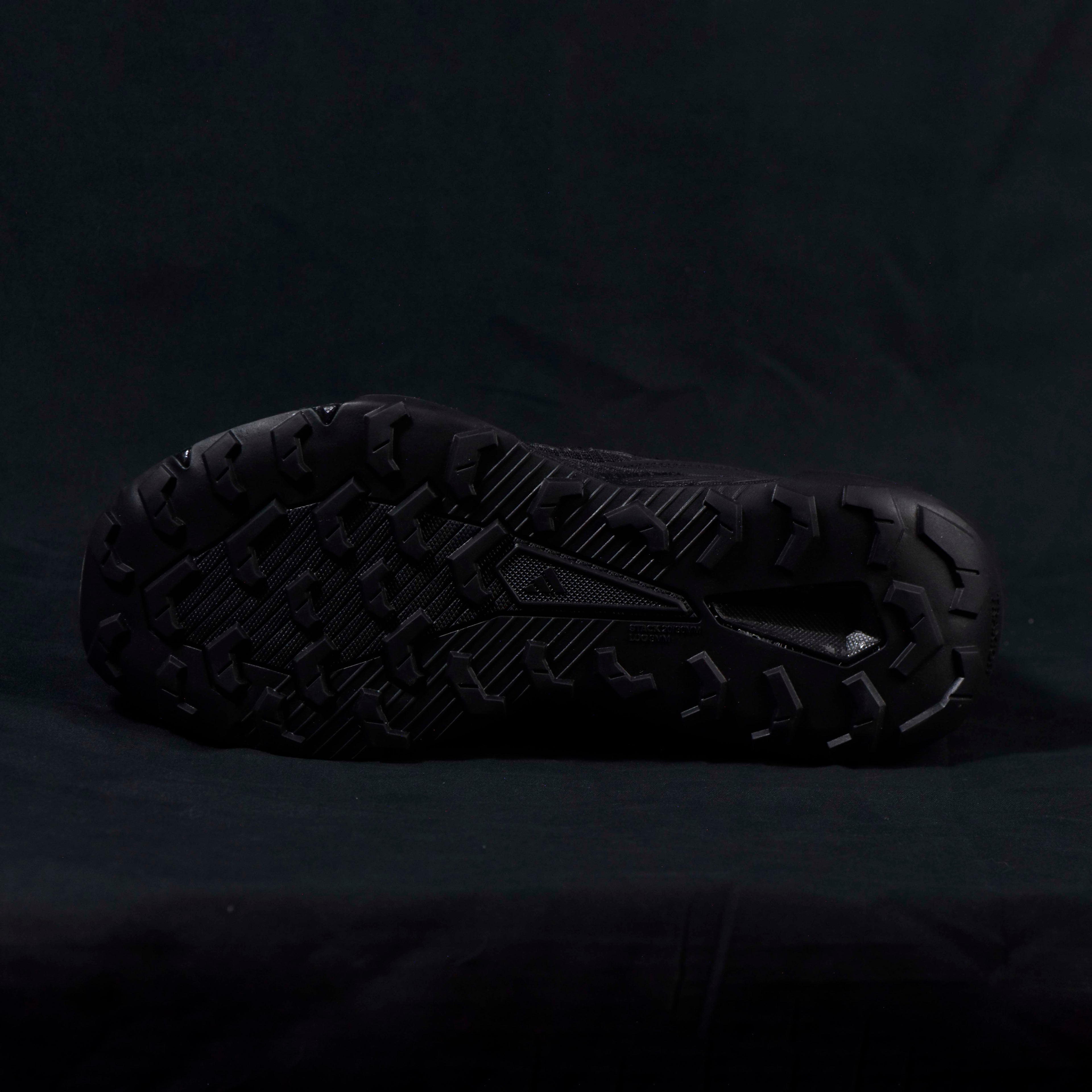 ADIDAS TRACE FINDER Q47235 \ 1943